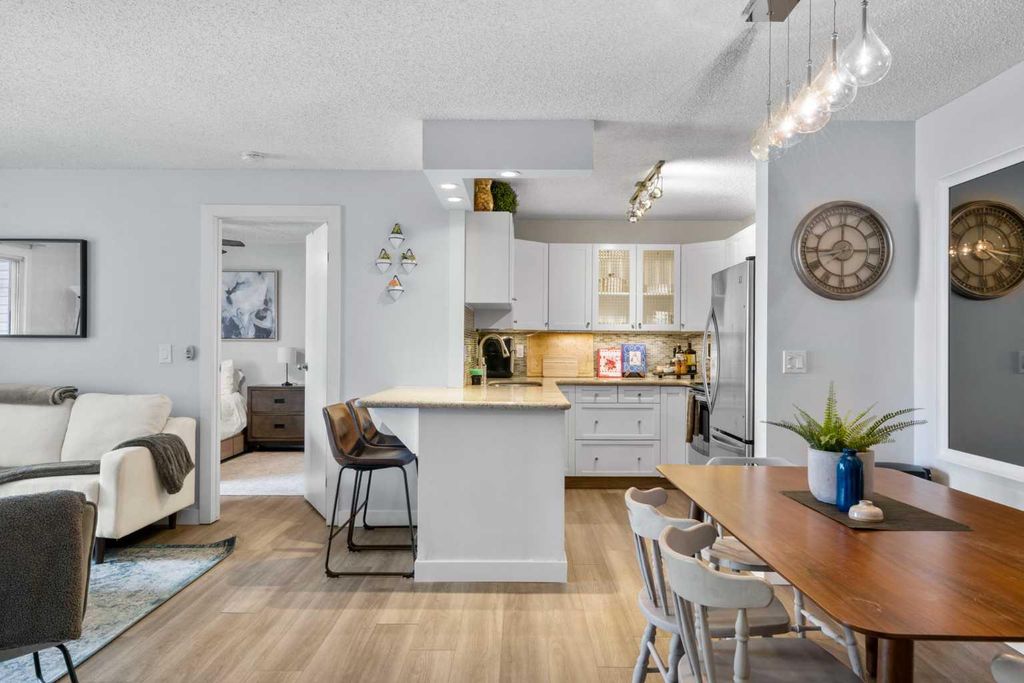 Photo of 545 18 Avenue SW #205, Calgary, AB T2S 0C6 (MLS # A2299578)