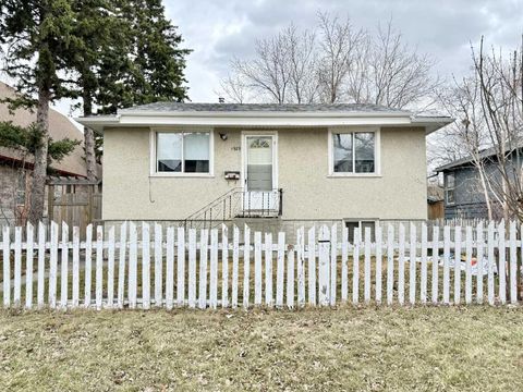 Photo of 1929 Broadview Road NW, Calgary, AB T2N 3H6 (MLS # A2304452)