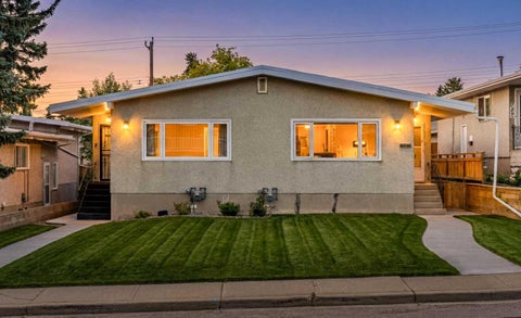 Photo of 727 67 Avenue SW, Calgary, AB T2V 0M4 (MLS # A2336923)