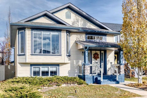 Photo of 201 Stonegate Drive NW, Airdrie, AB T4B 3A2 (MLS # A2354953)