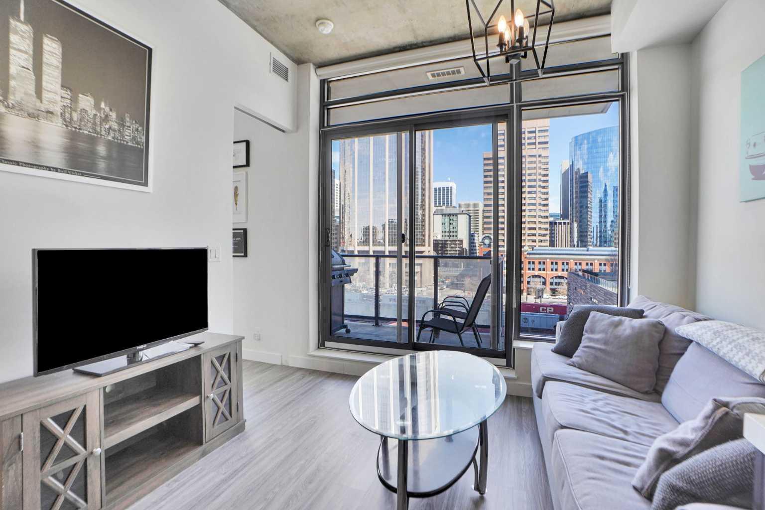 1010 6 Street SW 605