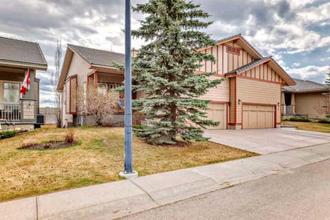 Photo of 5 Bridle Estates Road SW, Calgary, AB T2Y 5A8 (MLS # A2289474)