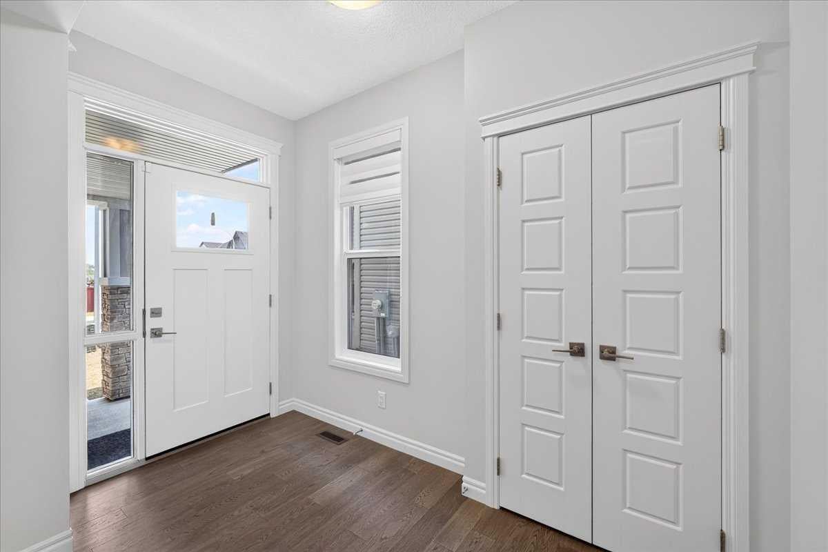 75 Midgrove Drive SW