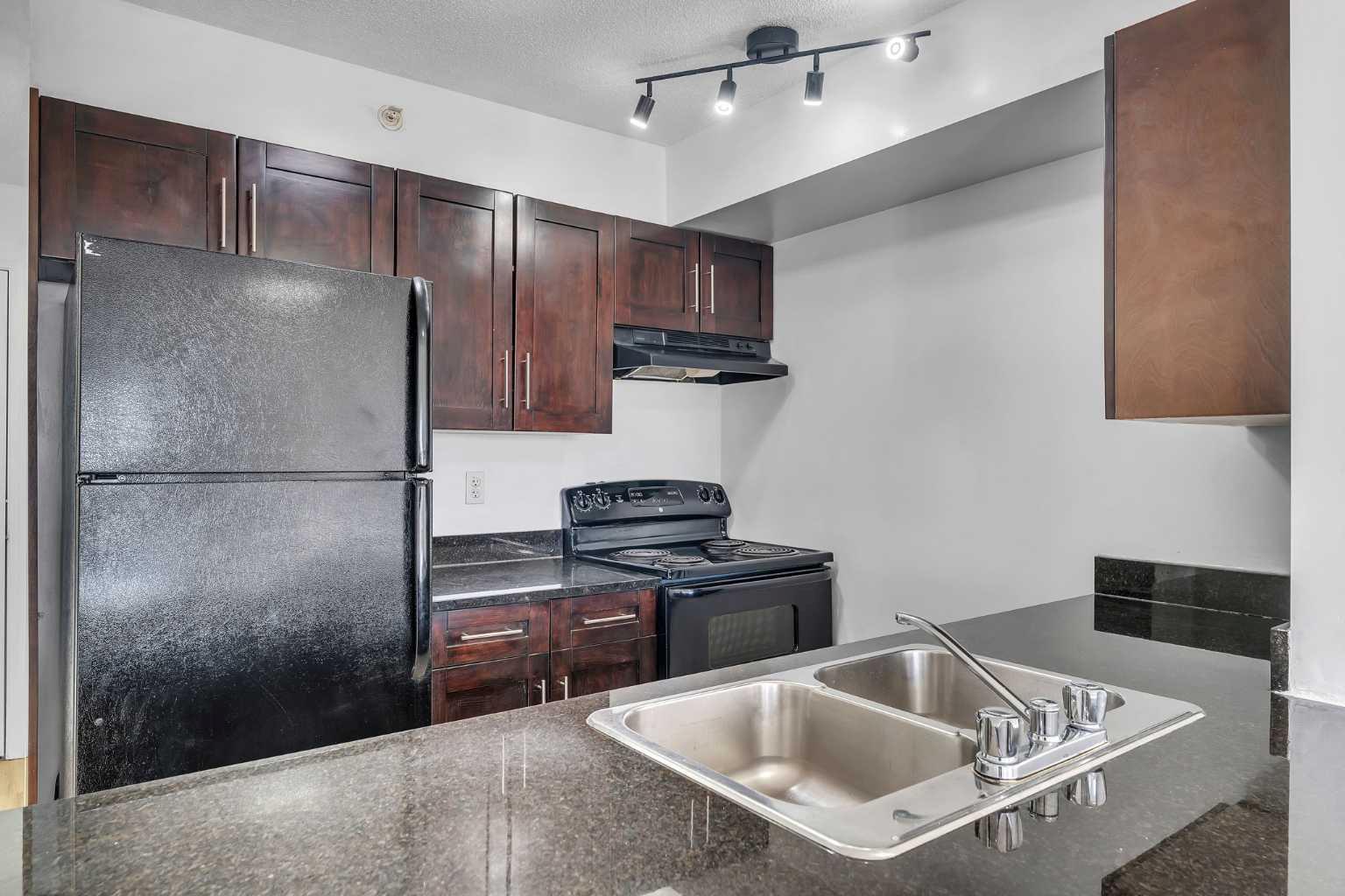 355 Taralake Way NE 414