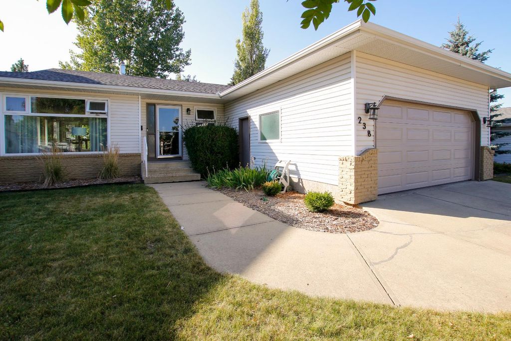 Photo of 238 Davison Drive, Red Deer, AB T4R 2E6 (MLS # A2258090)