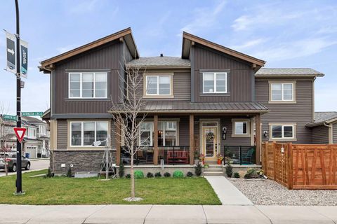 261 Carrington Circle NW Calgary AB T3P 0Y6