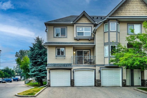 Photo of 199 Cedarwood Lane SW, Calgary, AB T2W 5X6 (MLS # A2332012)