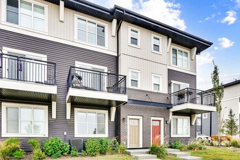 6469 128 Avenue NE Calgary AB T3N 1S4