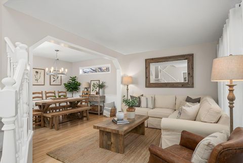 Photo of 232 Oakmere Place, Chestermere, AB T1X 1L2 (MLS # A2276280)