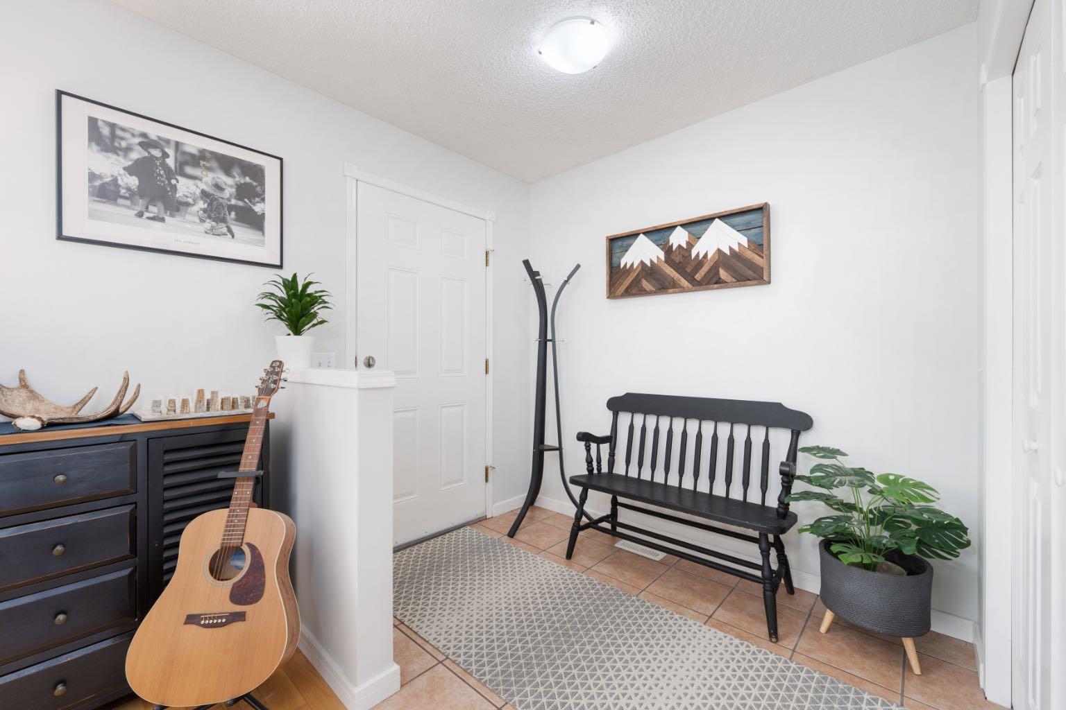 291 Arbour Grove Close NW