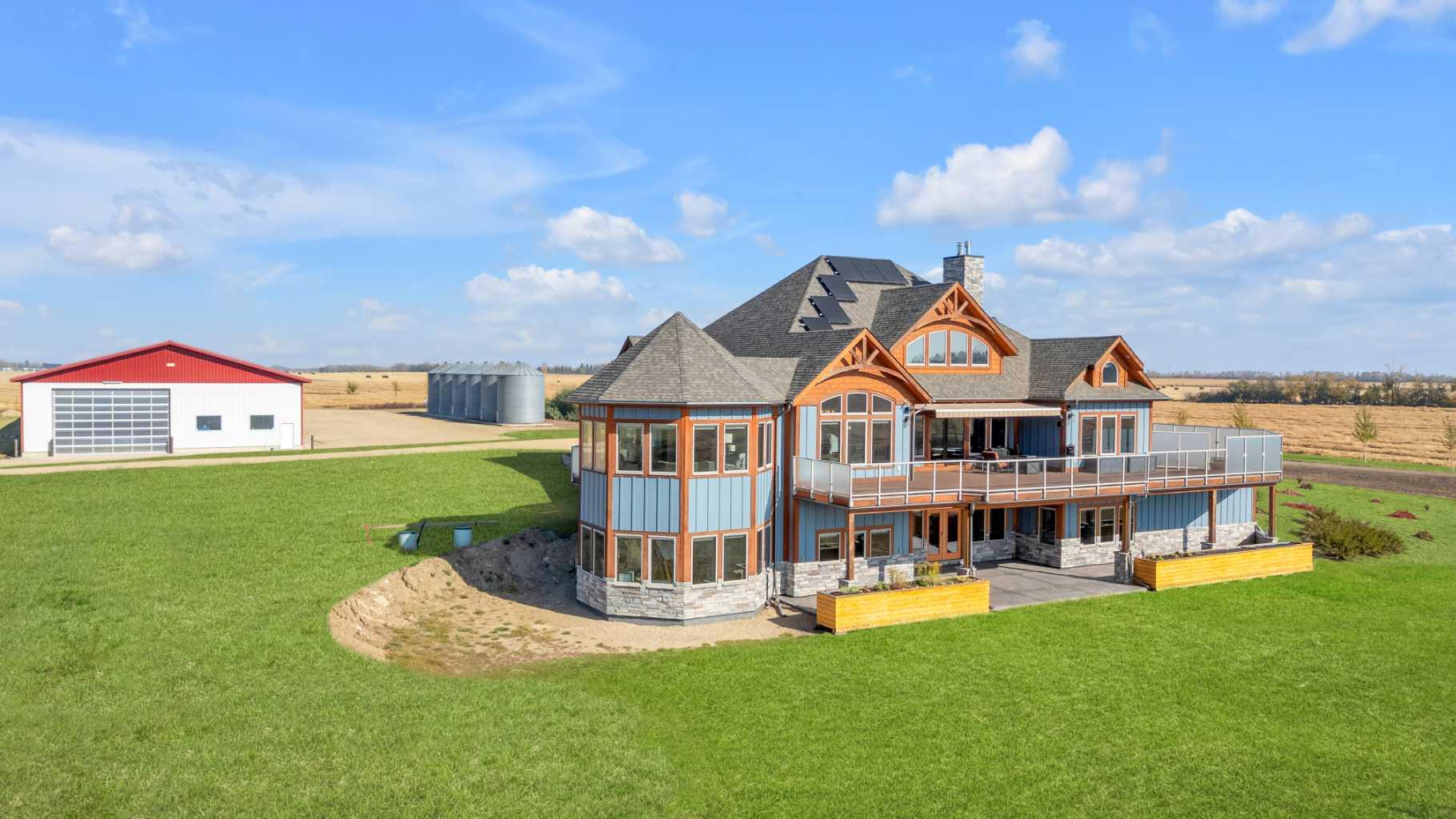 28012 Township Road 394