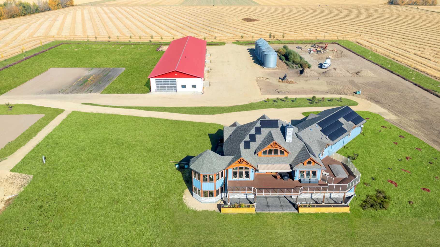 28012 Township Road 394