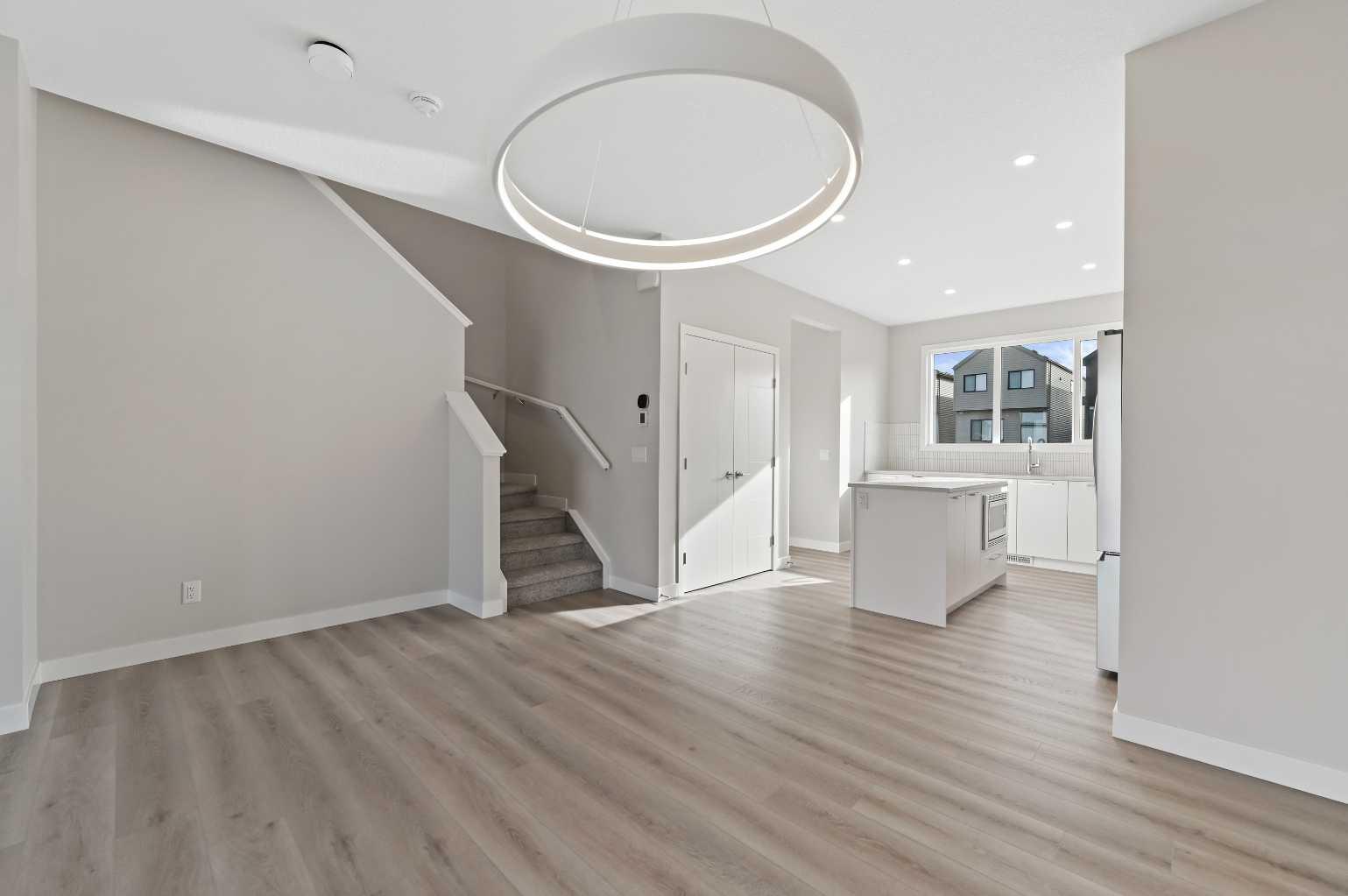 7051 Rangeview Avenue SE