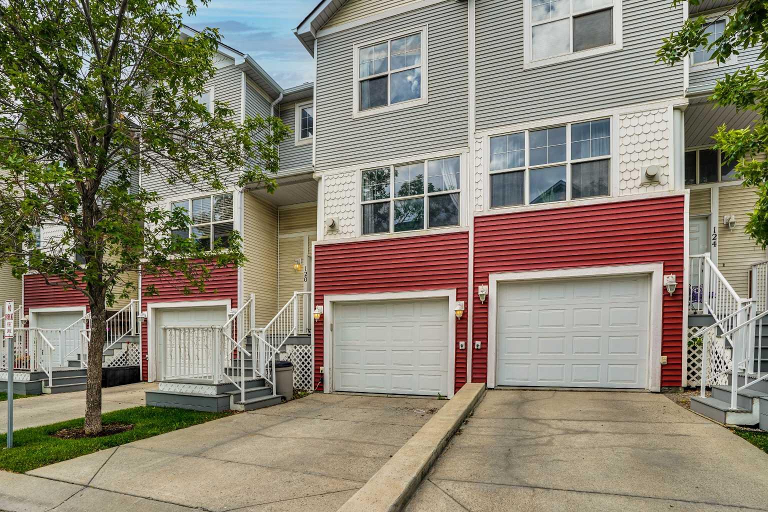 120 Country Village Cape NE