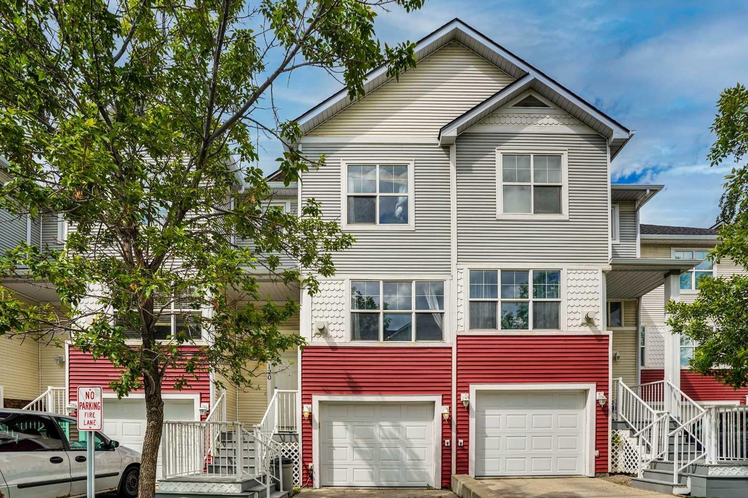120 Country Village Cape NE