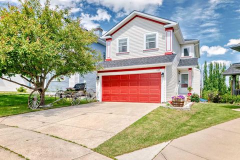 137 Coverton Circle NE Calgary AB T3K 4R7