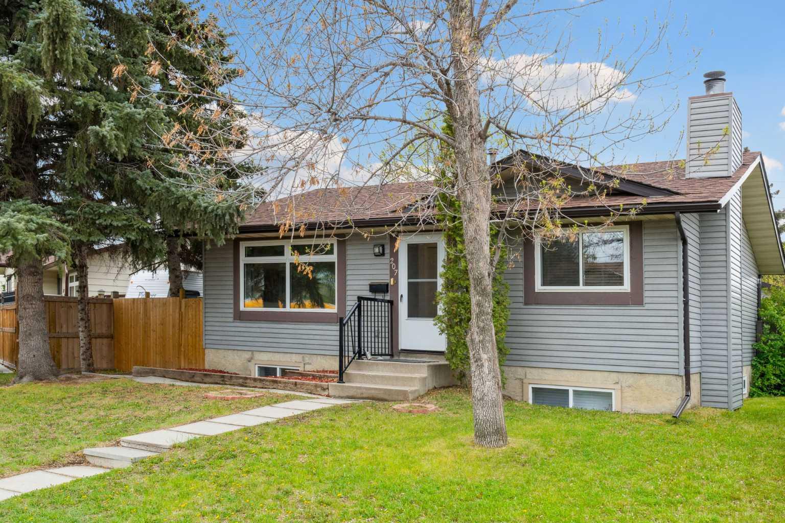 207 Fallswater Road NE