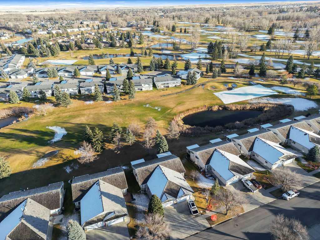 604 Riverside Drive NW