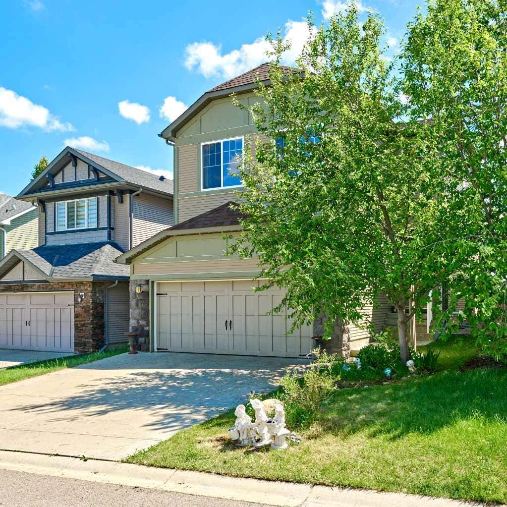 Photo of 15 Silverado Saddle Court SW, Calgary, AB T2X 0H9 (MLS # A2318913)