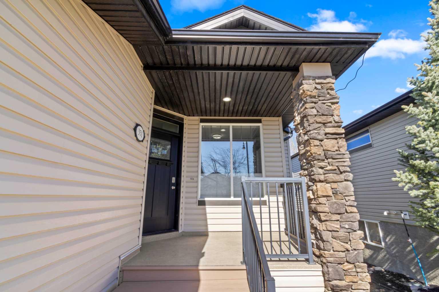 351 Crystal Green Rise