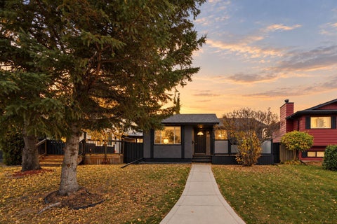Photo of 61 Chappel Drive, Red Deer, AB T4P 2R6 (MLS # A2351552)