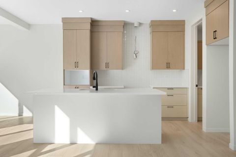 Photo of 17 Marmot Passage NW, Calgary, AB T3R 2J3 (MLS # A2263666)