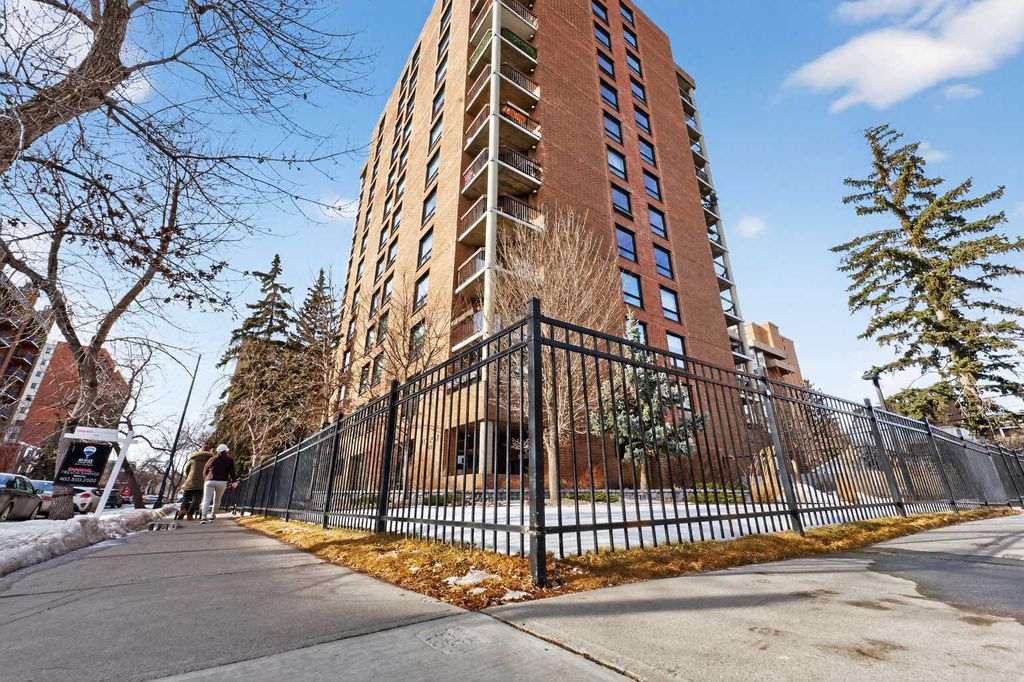 Photo of 1304 15 Avenue SW #PH2, Calgary, AB T3C 0X7 (MLS # A2291468)