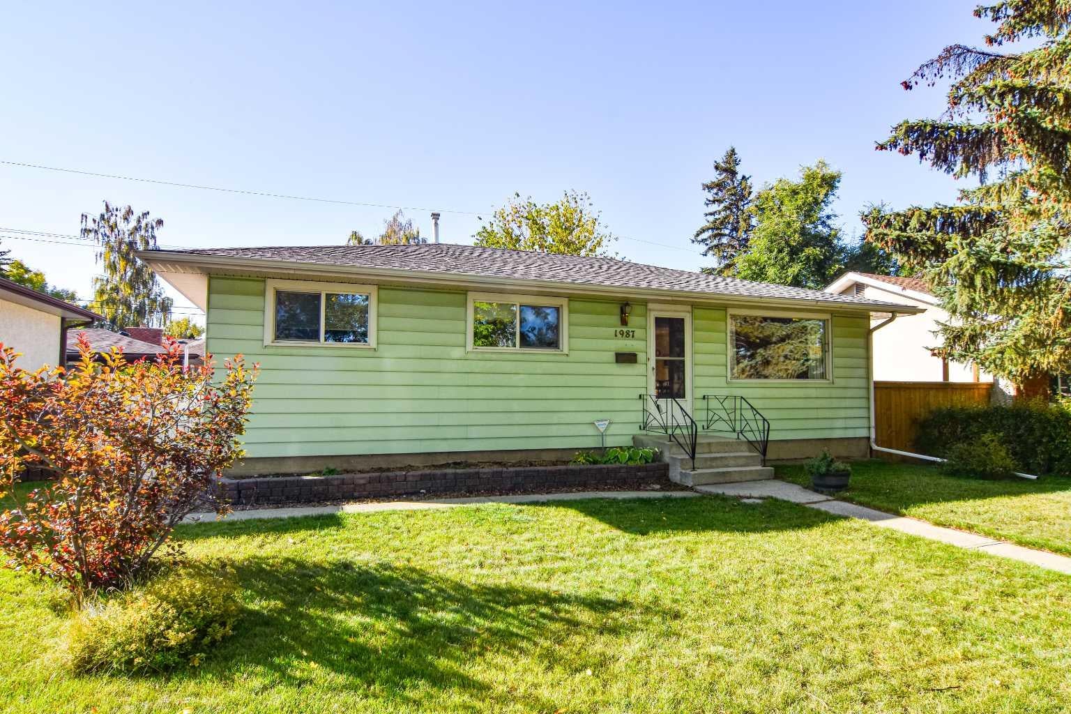 1987 Cottonwood Crescent SE