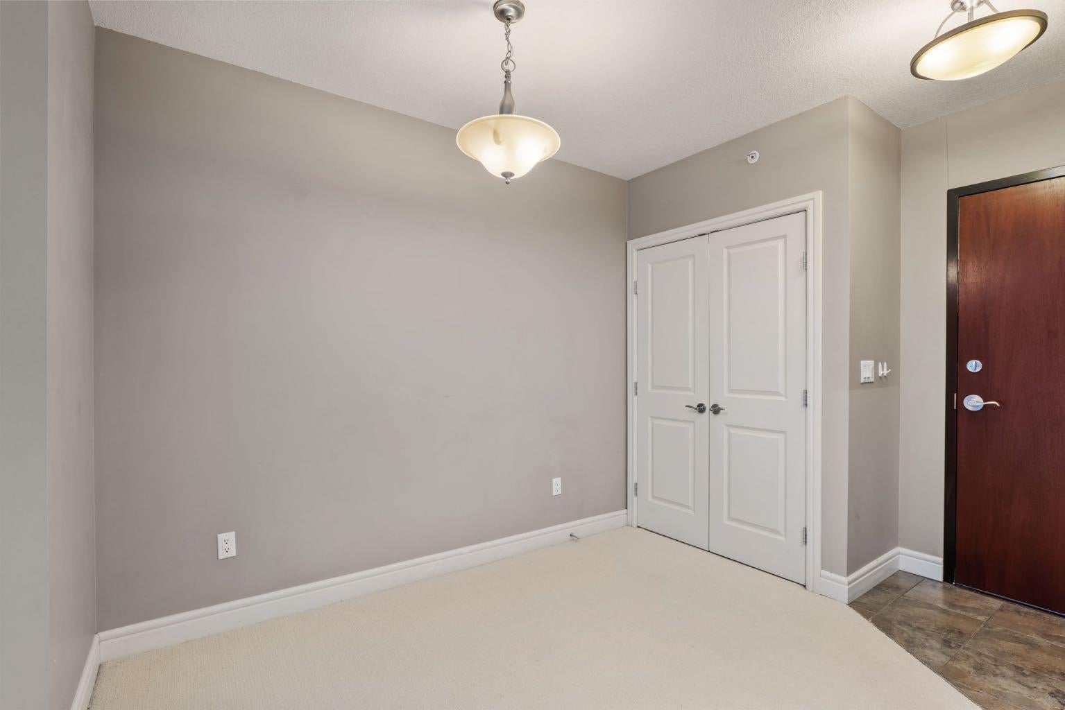 910 5 Avenue SW 802