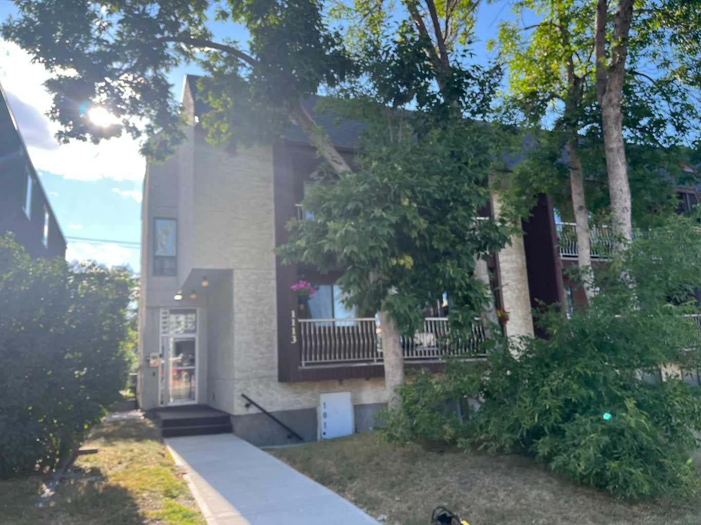 1113 37 Street SW 404