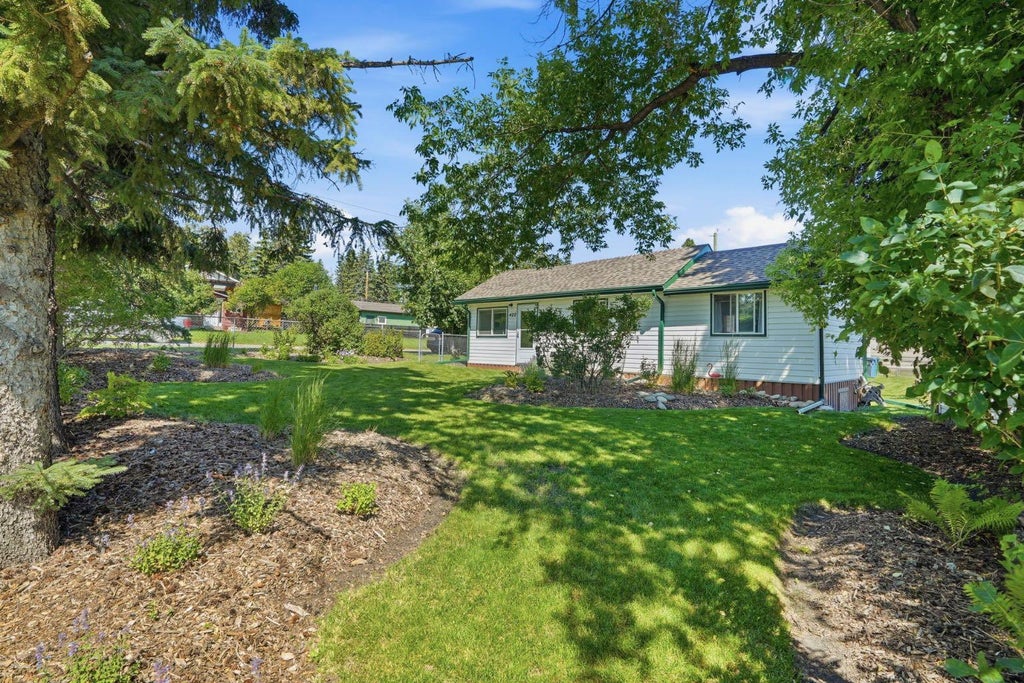 Photo of 422 Sunset Boulevard NW, Diamond Valley, AB T0L 2A0 (MLS # A2328738)