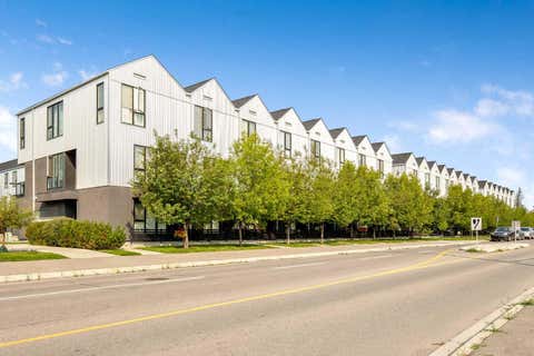 Photo of 3529 69 Street NW, Calgary, AB T3B 6E8 (MLS # A2339423)