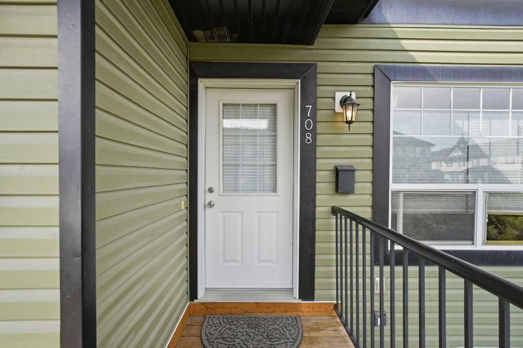 Photo of 140 sagewood Boulevard #708, Airdrie, AB T4B 3H5 (MLS # A2335875)