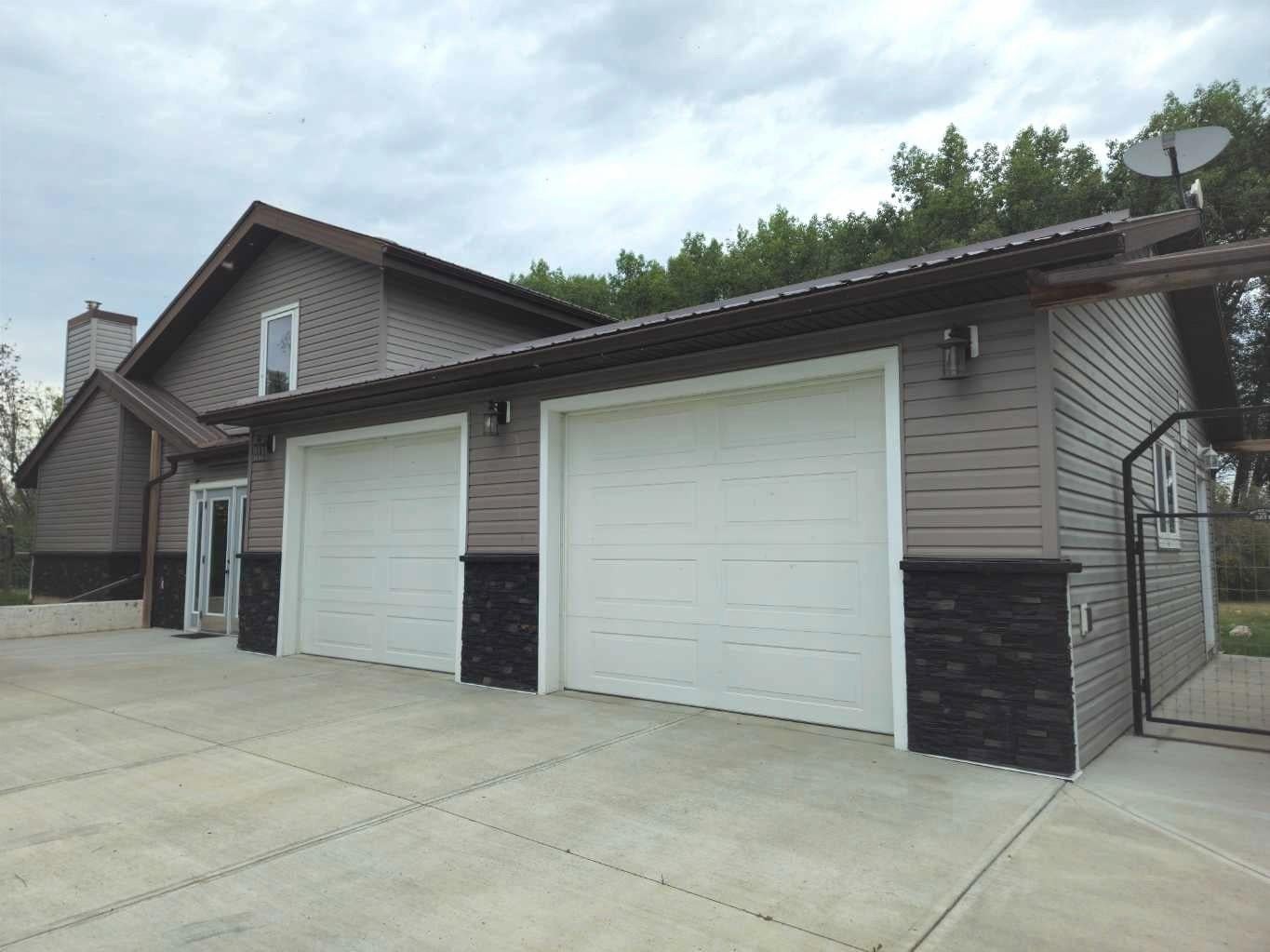 2150 Highway 27 Highway 10