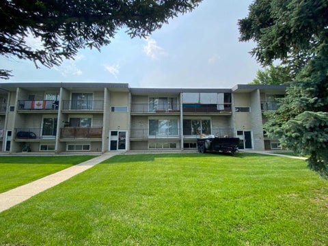 Photo of 222 Mayor Magrath Drive N #3, Lethbridge, AB T1H 3P8 (MLS # A2326182)