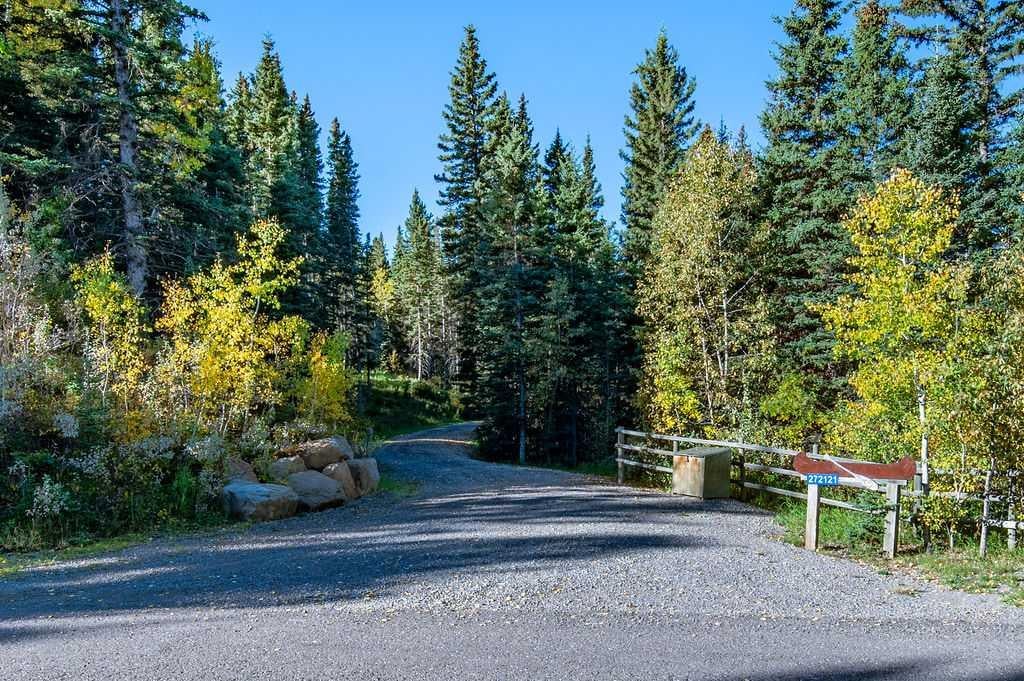 272121 Coalmine Road W