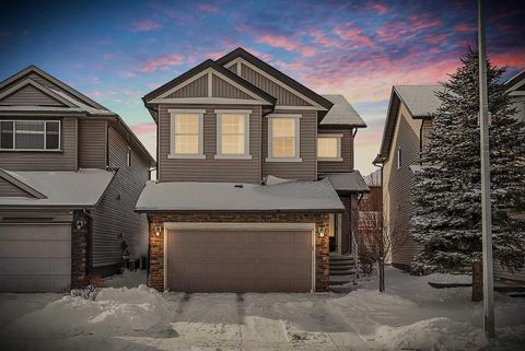 47 Everbrook Crescent SW Calgary AB T2Y 0J2