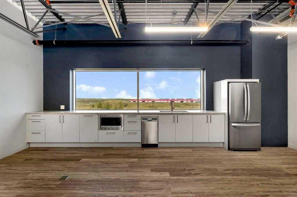 1750 120 Avenue NE 18