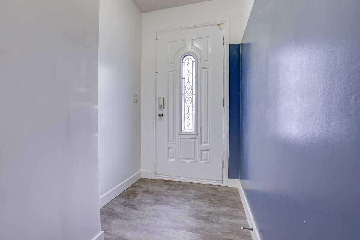 3131 Dover Crescent SE