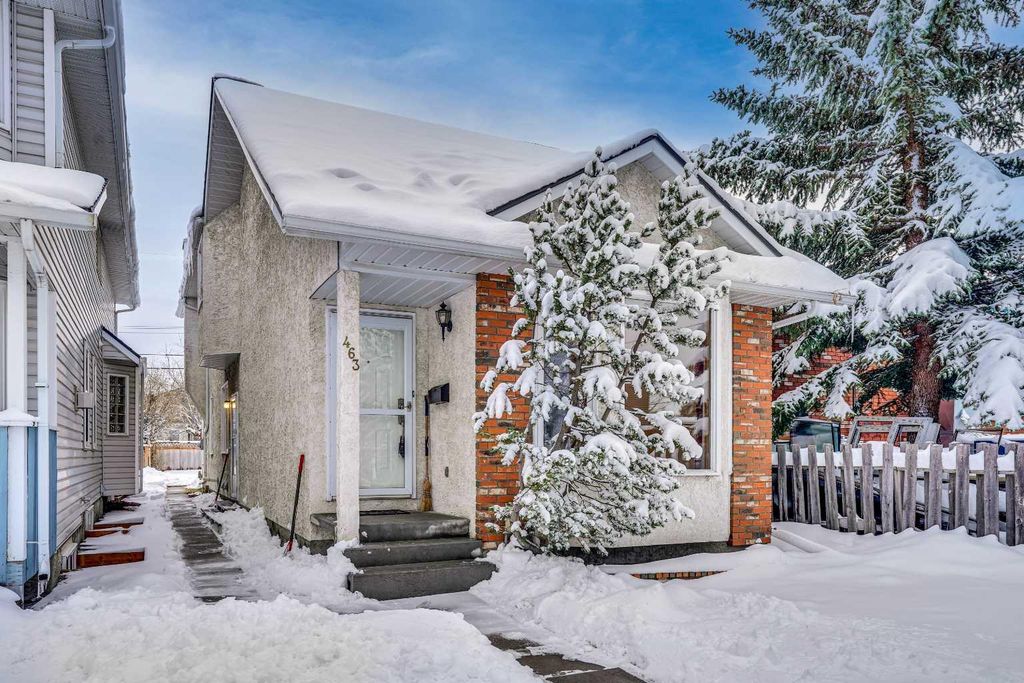 Photo of 463 23 Avenue NW, Calgary, AB T2M 1S5 (MLS # A2298923)