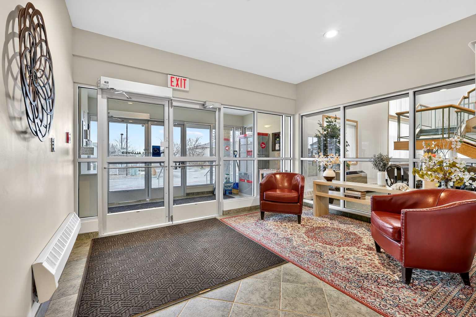 43 Westlake Circle 202