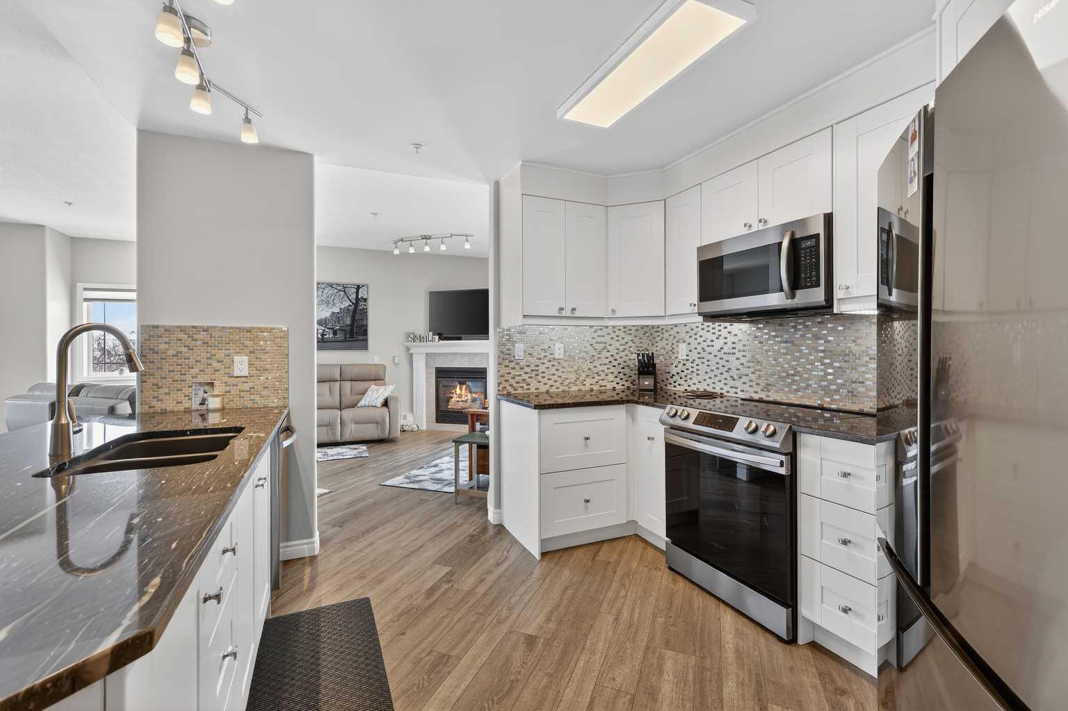 43 Westlake Circle 202