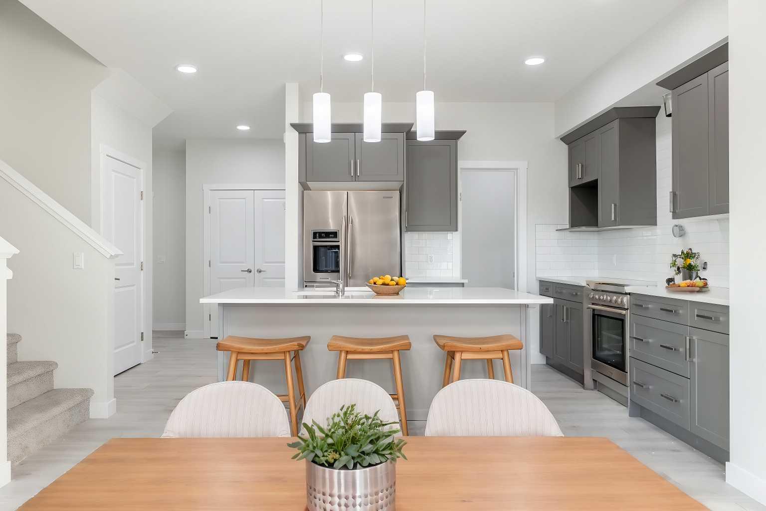 312 Belvedere Drive SE