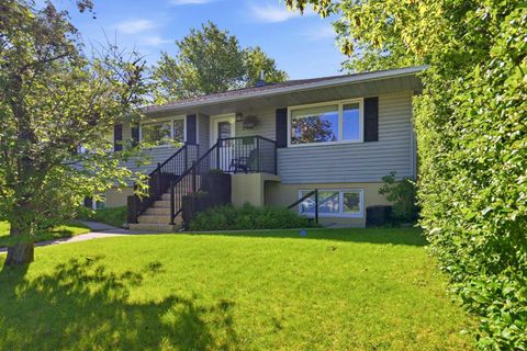Photo of 2408 Richmond Road SW, Calgary, AB T2T 5E4 (MLS # A2321898)
