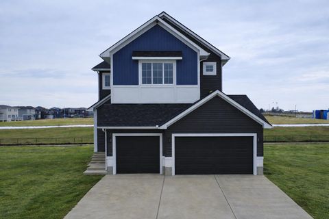 Photo of 852 Dawson Point, Chestermere, AB T1X 3G3 (MLS # A2297948)