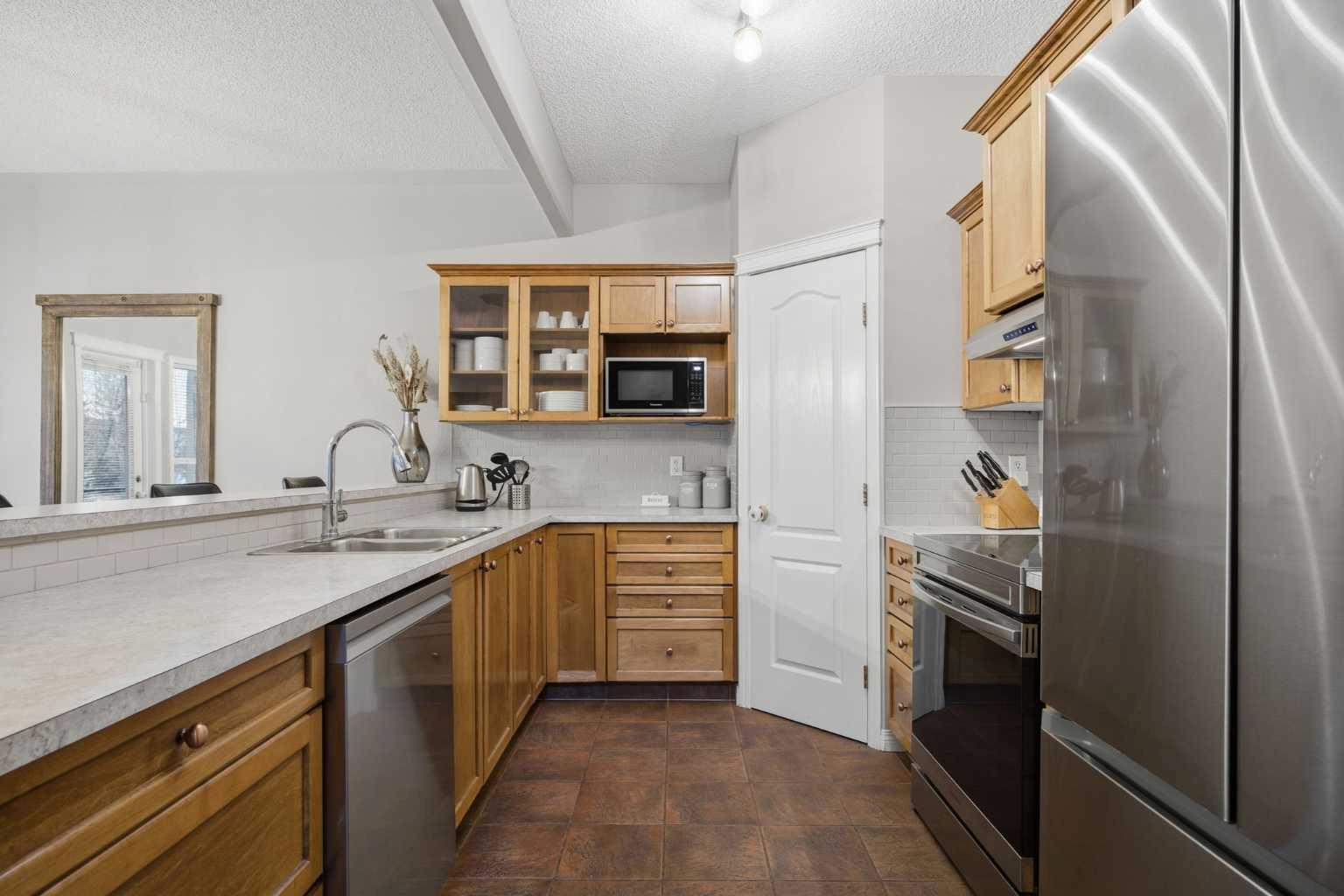 6 Rocky Vista Terrace NW