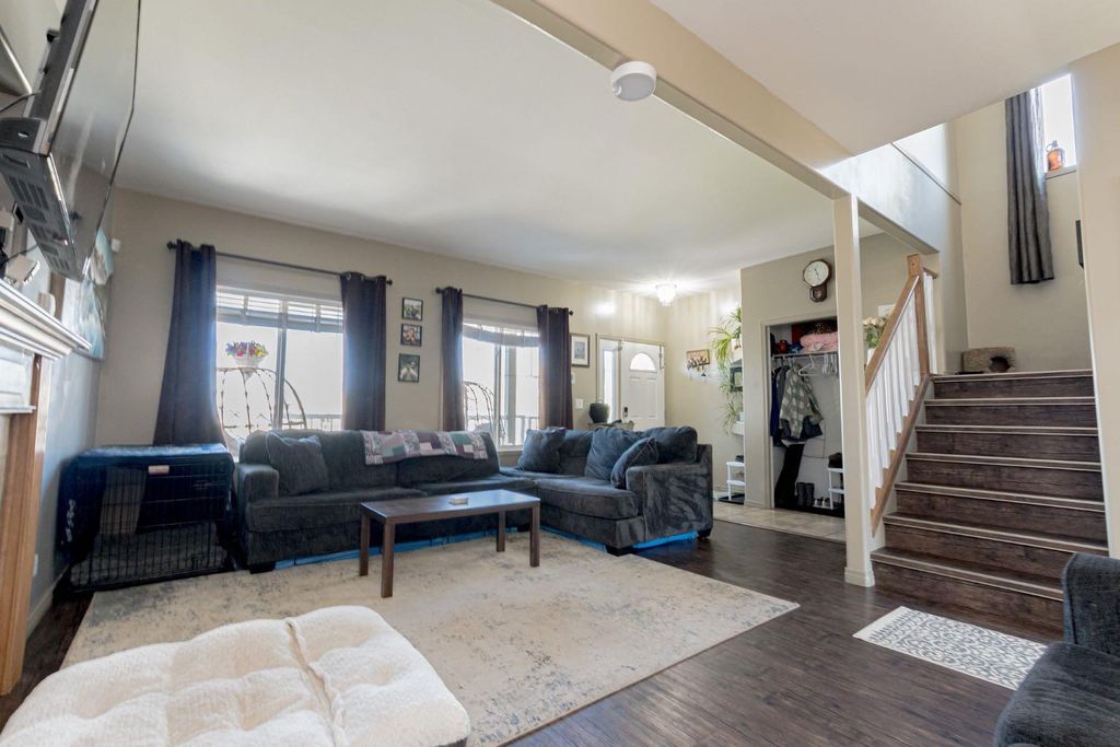 Photo of 9325 91 Street, Grande Prairie, AB T8X 0C7 (MLS # A2308173)
