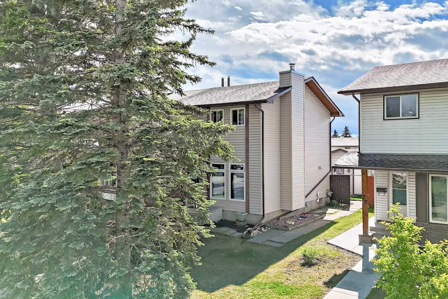75 Cedardale Crescent SW