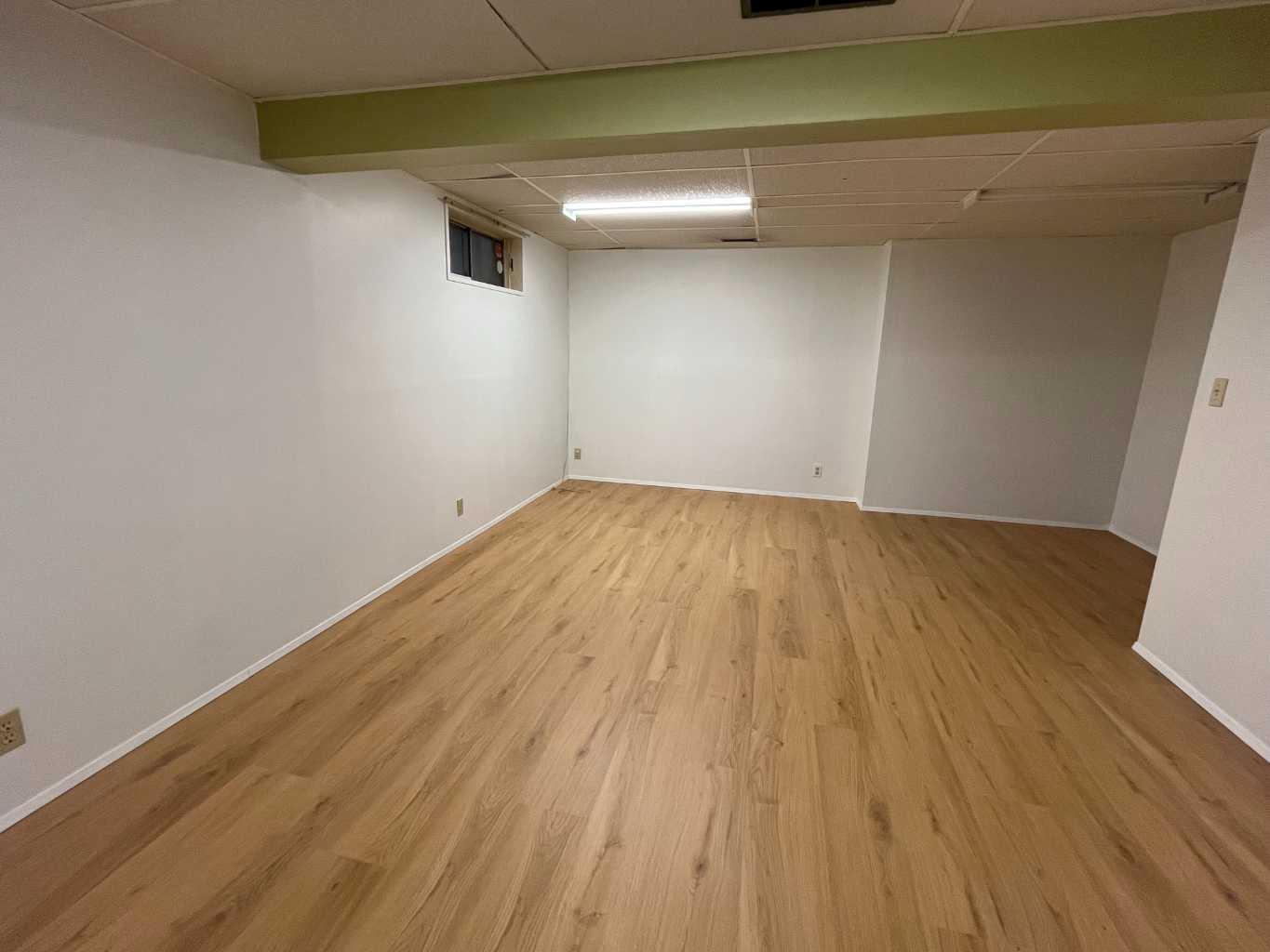 90 Abalone Crescent NE