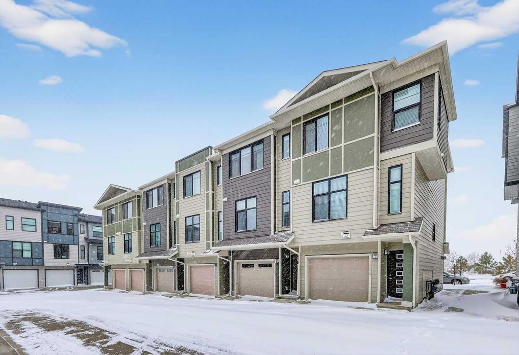 Photo of 19632 40 Street SE, Calgary, AB T3M 3A6 (MLS # A2287817)